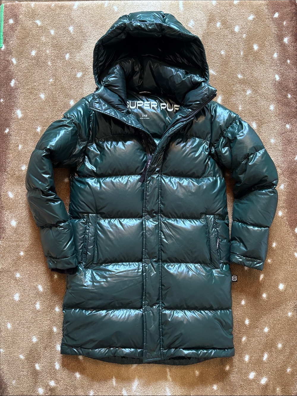 Aritzia Super Puff Glossy Down Coat Green size 2xs